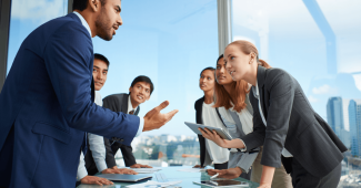 Outsourcing : qu’est-ce que c’est… et à quoi ça sert vraiment ?