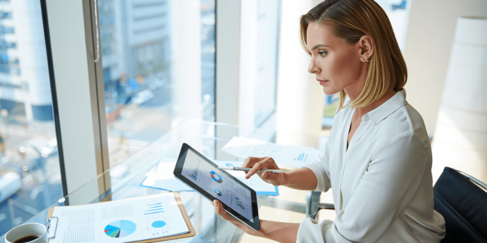 Analyse des conversations : comment transformer les échanges commerciaux en données actionnables ?