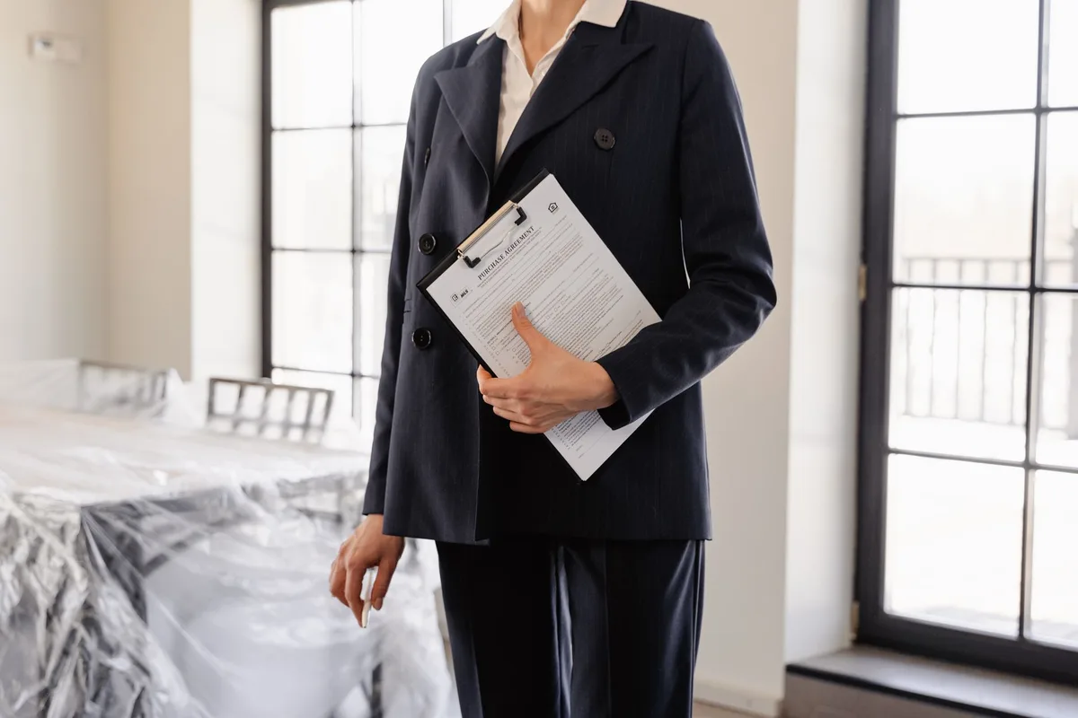 Critères de qualification des leads : fonction, taille d'entreprise et signaux d'engagement
